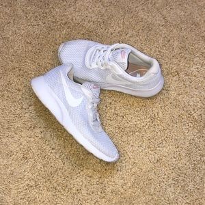 Nike tennis shoes